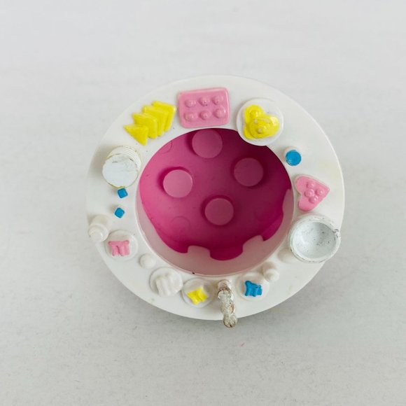 Unbranded Polly Pocket Like Wedding Cake Topper Bridge Groom Opens Closes Kids - Picture 8 of 8